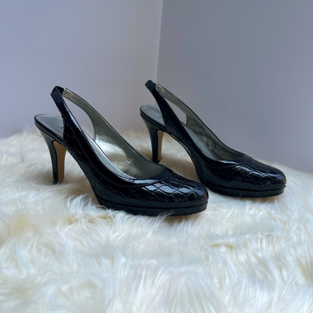 Anne Klein Classic Shiny Black 3” Heels Size 6.5